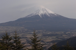 富士山方面だけは開けていました