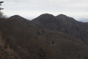 三峰