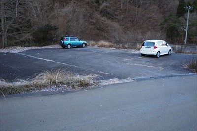 道志の湯の少し先にある駐車場に...