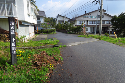 今は普通の路地だけど、周辺にあ...