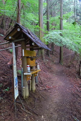 登山ポスト。...