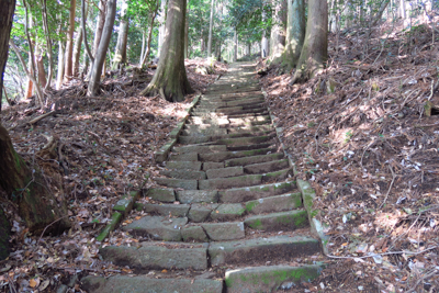 浅間神社でまで石の階段が続きま...