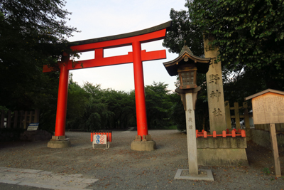 今日のホテルは平野神社のすぐ・...