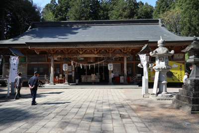 親戚との待ち合わせ場所を八戸駅...